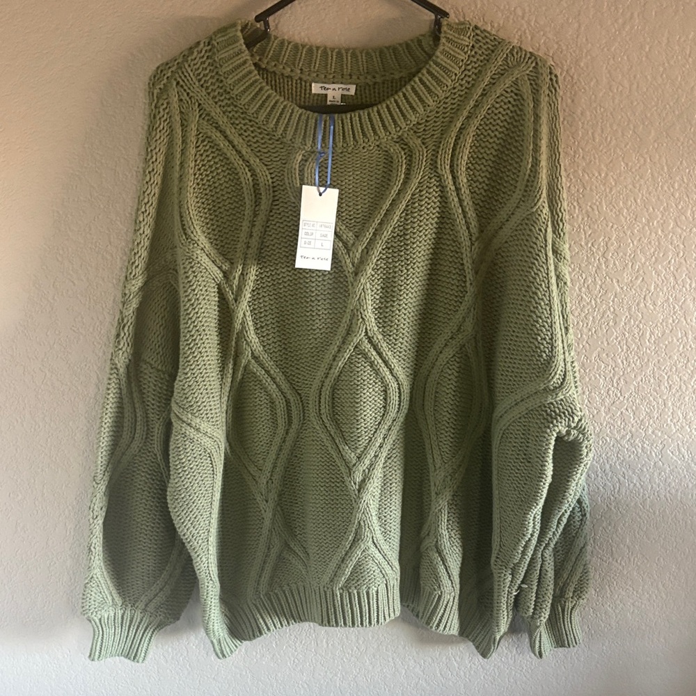 Tea n Rose Olive Green Cable Knit Sweater